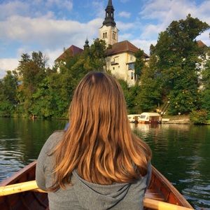 Meet your Posher, Allison